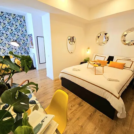 Daily - Lungomare Πανσιόν