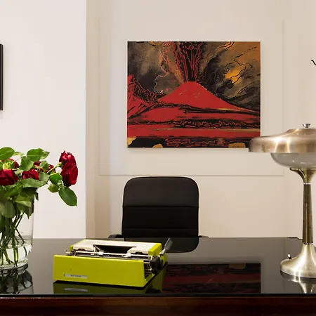 Daily - Lungomare Νάπολη