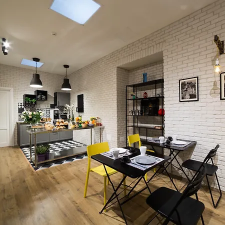 Πανσιόν Daily - Lungomare 4*